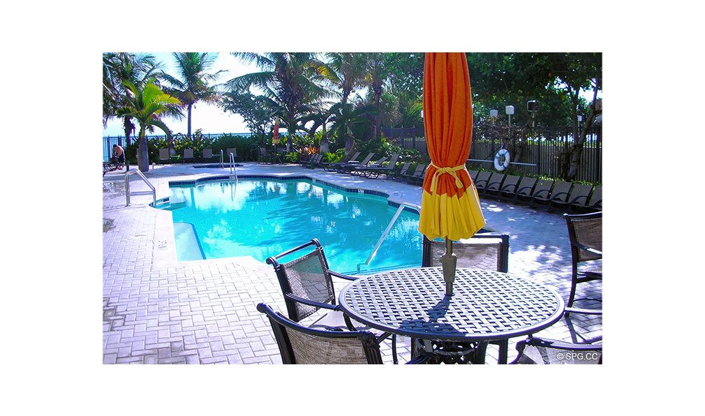 Vue Pool, Luxury Seaside Condominiums Located at 2001-2011 N Ocean Blvd  Ft Lauderdale, FL 33305